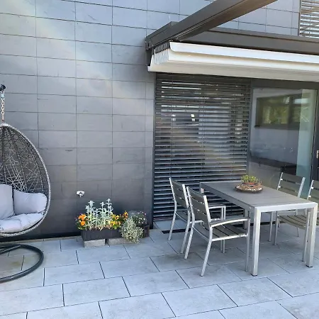 Ferienoase Zwischen Und Warnemuende Appartement